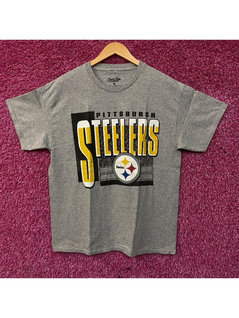 NFL Franchise AFC North Pittsburgh Steelers Tshirt size Medium